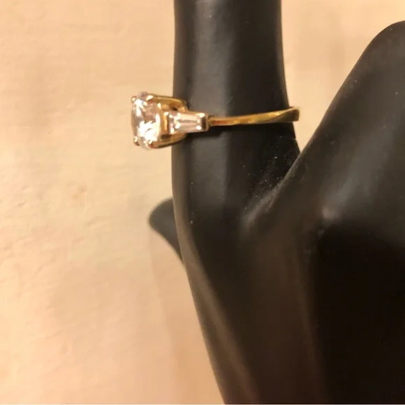 925 Engagement/Anniversary Ring - Picture 4 of 8